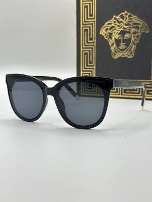 Gentle Monster İthal Kadın Güneş Gözlük G3629-VLLZ