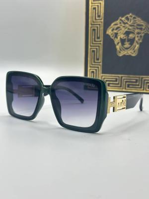 Hermes Koyu Yeşil İthal Kadın Gözlük G3605-VLLZ