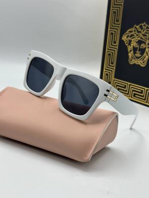 Louis Vuitton Beyaz İthal Kadın Gözlük G3324-VLLZ