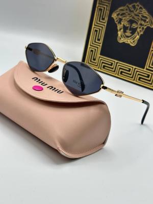 Miu Miu  Siyah Kadın İthal Güneş Gözlük G3700-VLLZ