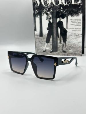 Prada  Kadın Güneş Gözlüğü  | G1625