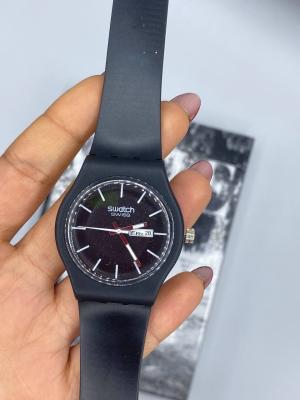 Swatch Silikon Kordon Siyah Unisex Saat  S135